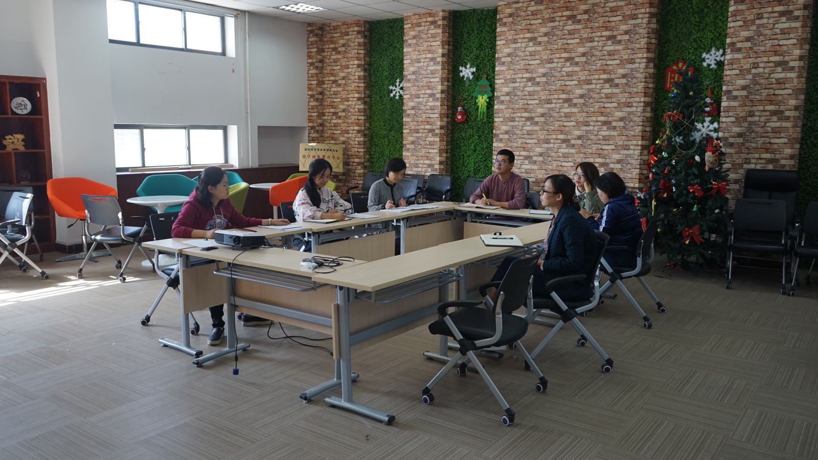 http://oa.nuc.edu.cn:8048/zfoa/userfiles/images/1537969499225.JPG